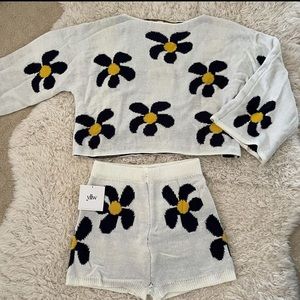 Yellow the Label That 70s Set